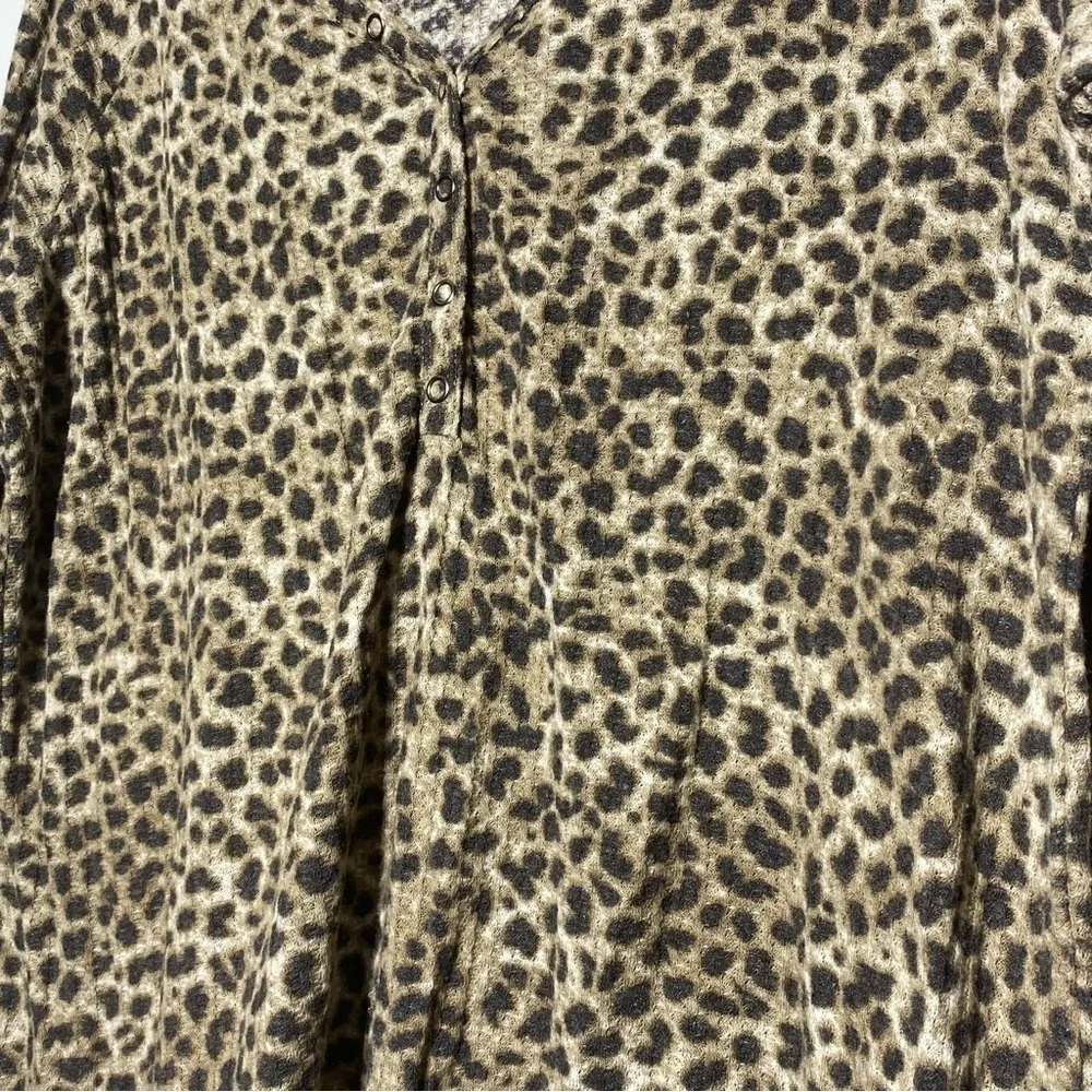Torrid Thermal Henley Top Leopard Animal Waffle Womens Plus Size L V-Neck Casual